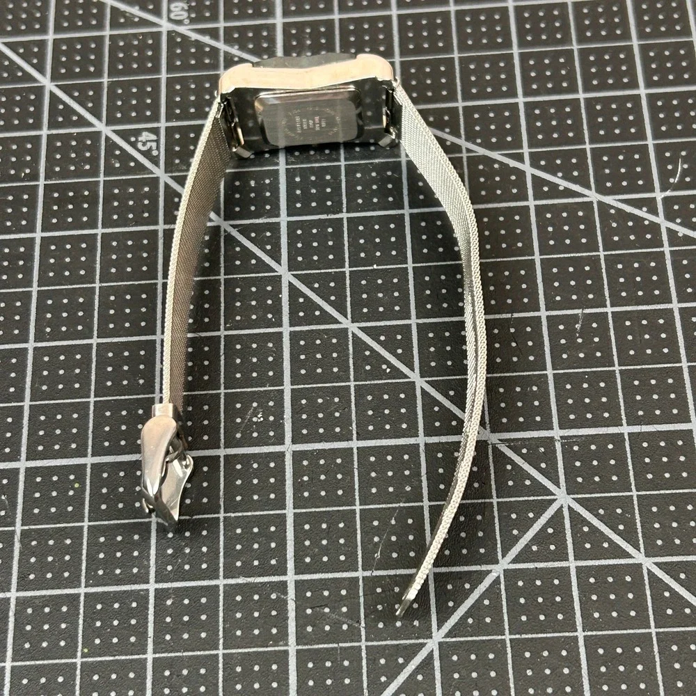 Alto quartz watch